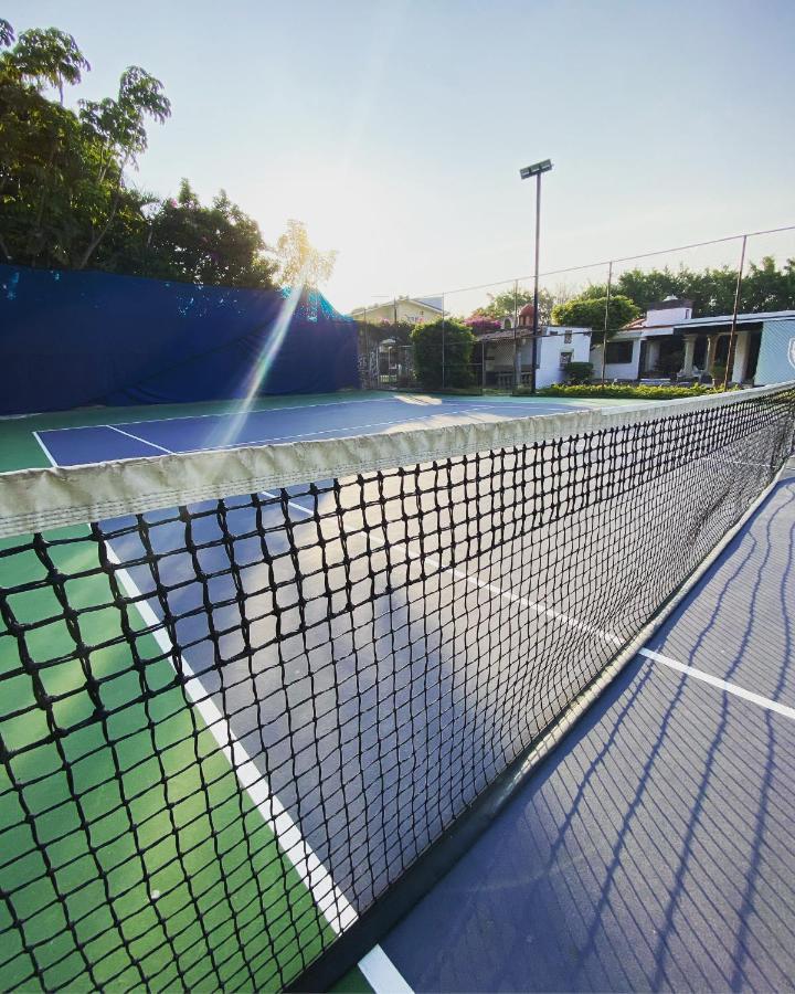 Bed & Tennis - Vista Hermosa Cuernavaca Ngoại thất bức ảnh
