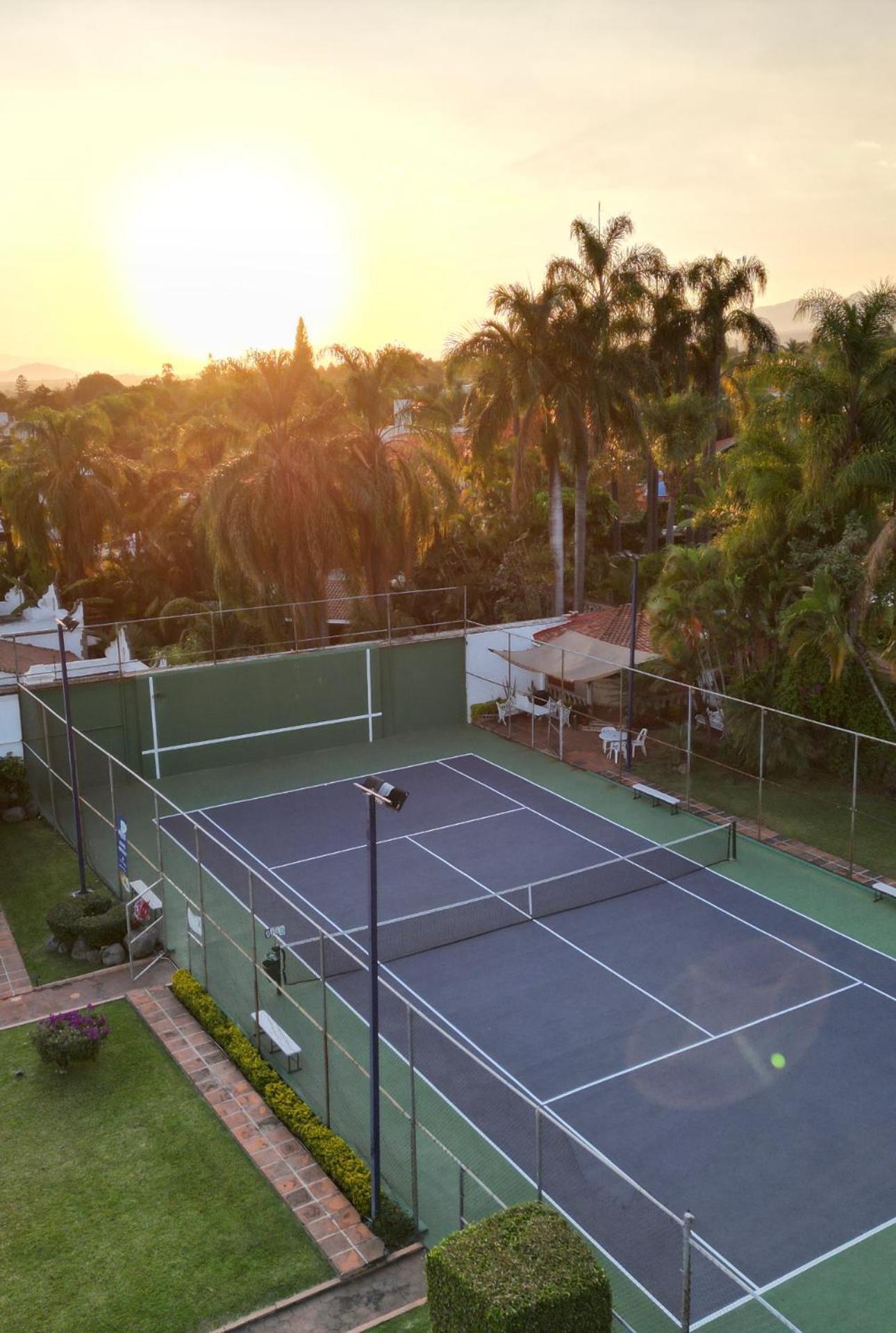 Bed & Tennis - Vista Hermosa Cuernavaca Ngoại thất bức ảnh
